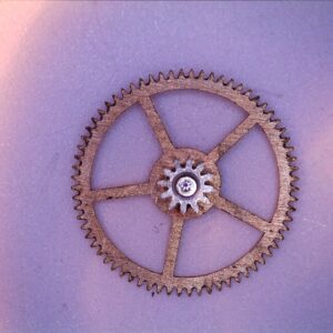 OMEGA 470-1437 Driving gear for ratchet wheel.