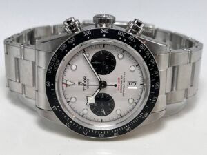 Tudor Black Bay